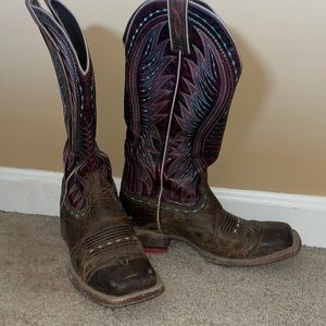 Womens Ariat boots